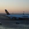 An Airbus 380 Aproaches